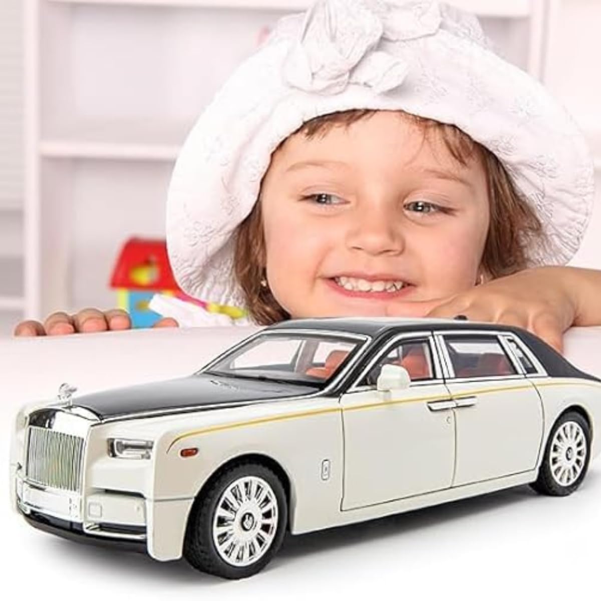Rolls Royce Model Car 1:24 Scale Exclusive Alloy Metal Car Pull Back Die-cast Car Toy car with Openable Doors & Light Music Boys Toys for Kids (Rolls Royce Phantom White)