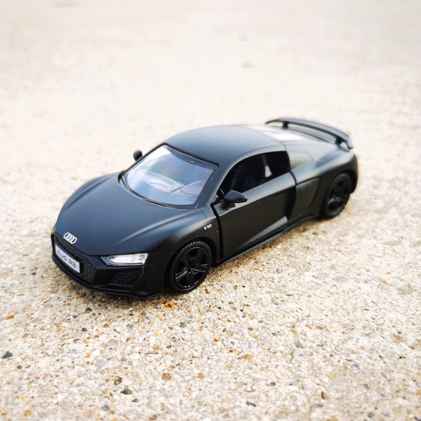 Audi R8 Diecast Model 1.32 Scale Car – Matte Edition | Pull-Back Action Toy Vehicle for Boys & Girls